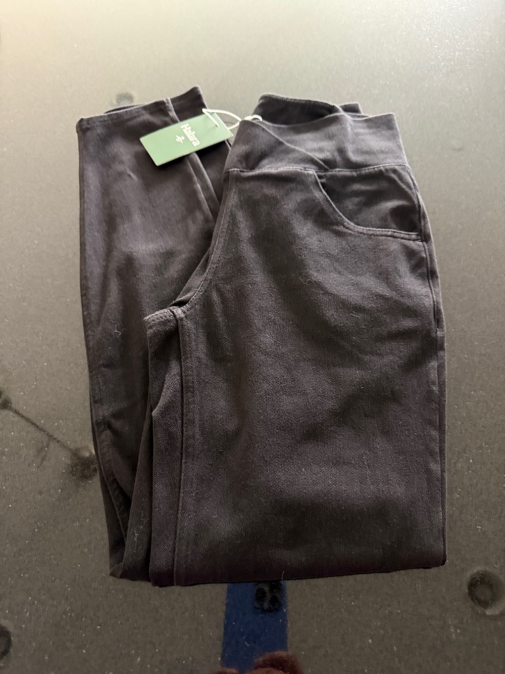 HALARA - Picture 10 of 10